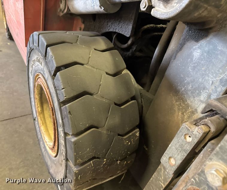 image for item EM8004 Nissan 50 forklift