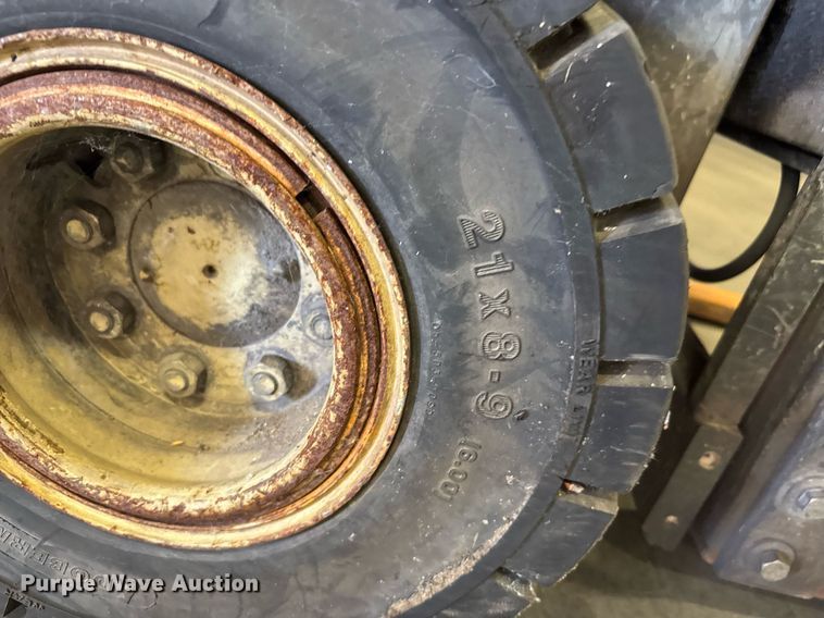 image for item EM8004 Nissan 50 forklift