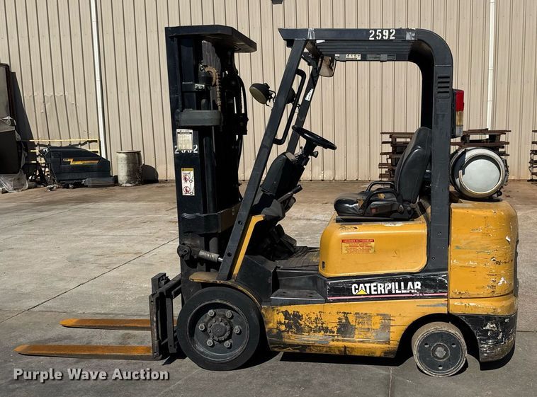 image for item EM8005 Caterpillar GC25K forklift