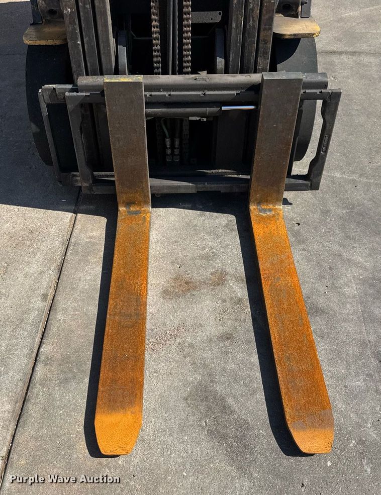 image for item EM8005 Caterpillar GC25K forklift