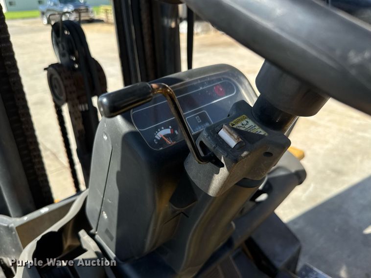 image for item EM8005 Caterpillar GC25K forklift