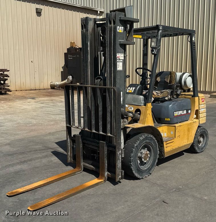 MONTACARGAS 1998 CATERPILLAR GP20