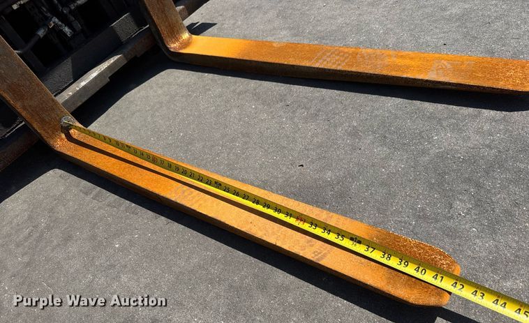 image for item EM8006 1998 Caterpillar GP20 forklift