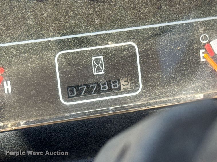 image for item EM8006 1998 Caterpillar GP20 forklift