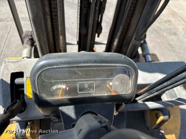 image for item EM8006 1998 Caterpillar GP20 forklift