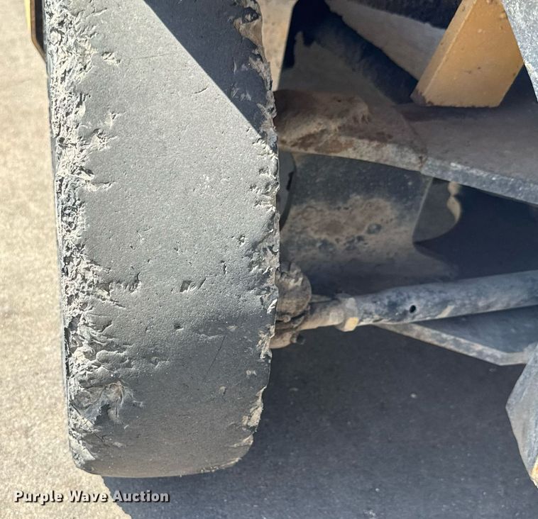 image for item EM8006 1998 Caterpillar GP20 forklift