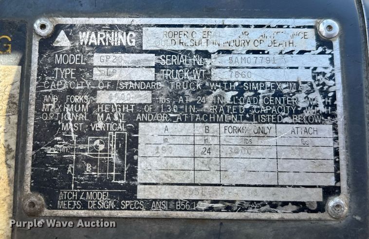 image for item EM8006 1998 Caterpillar GP20 forklift