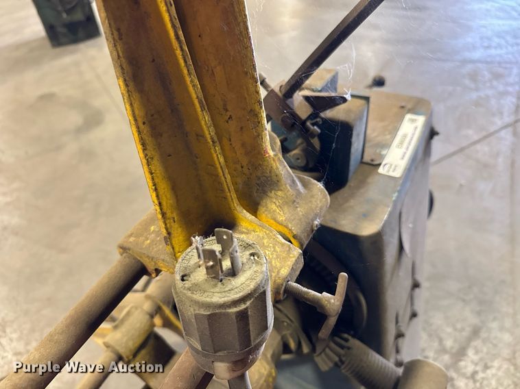 image for item EM8008 Cooper Weymouth metal decoiler