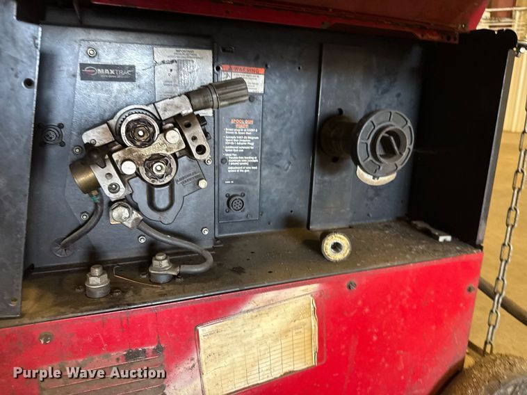 image for item EM8012 Lincoln Electric Power MIG 255C welder