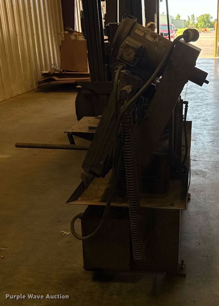 image for item EM8019 Wellsaw 1118 band saw