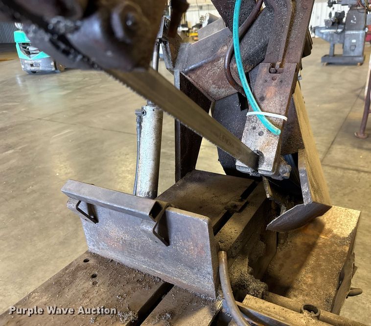 image for item EM8019 Wellsaw 1118 band saw