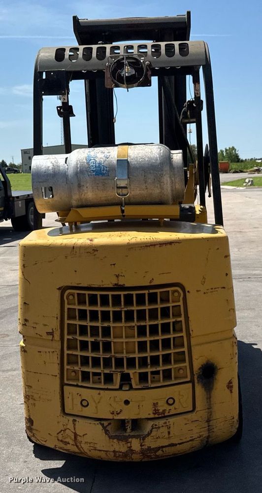 image for item EM8020 Hyster S120E forklift