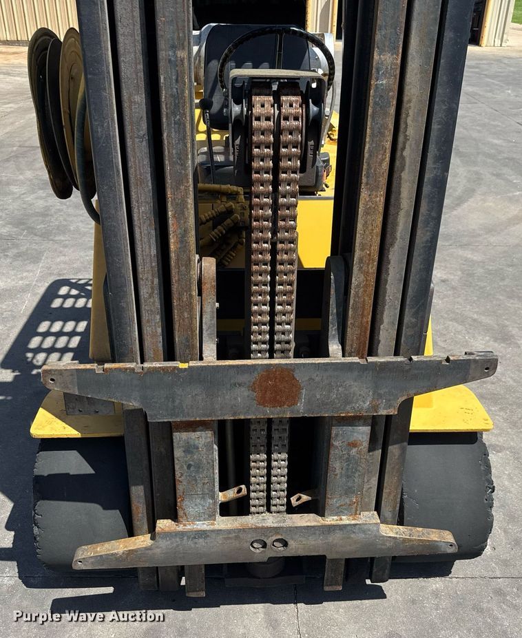 image for item EM8020 Hyster S120E forklift