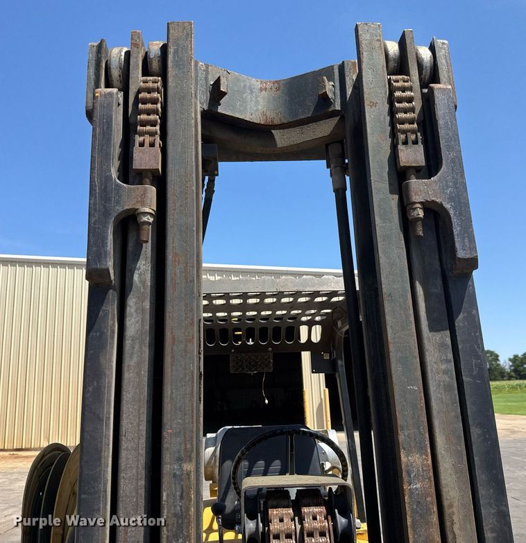 image for item EM8020 Hyster S120E forklift