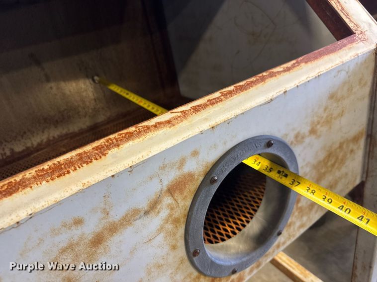 image for item EM8021 Sand blast pot 