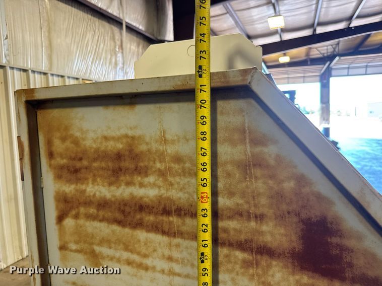 image for item EM8021 Sand blast pot 