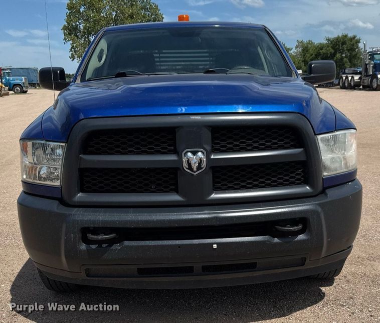 image for item EM8026 2015 Dodge Ram 2500 Crew Cab flatbed pickup truck