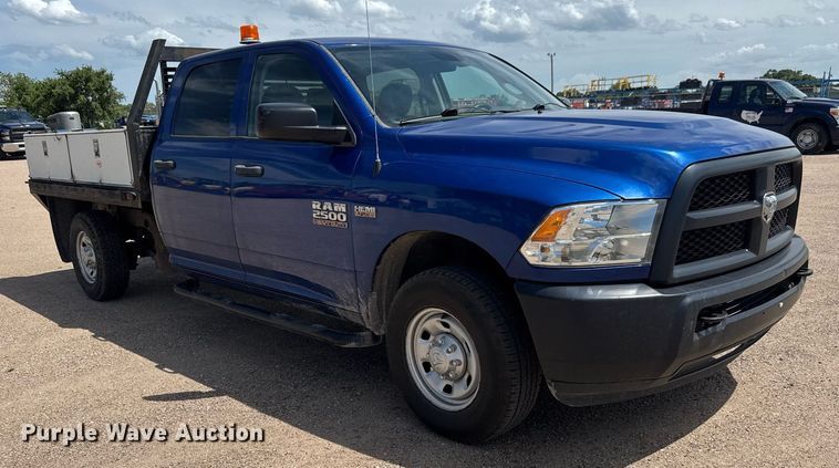 image for item EM8026 2015 Dodge Ram 2500 Crew Cab flatbed pickup truck