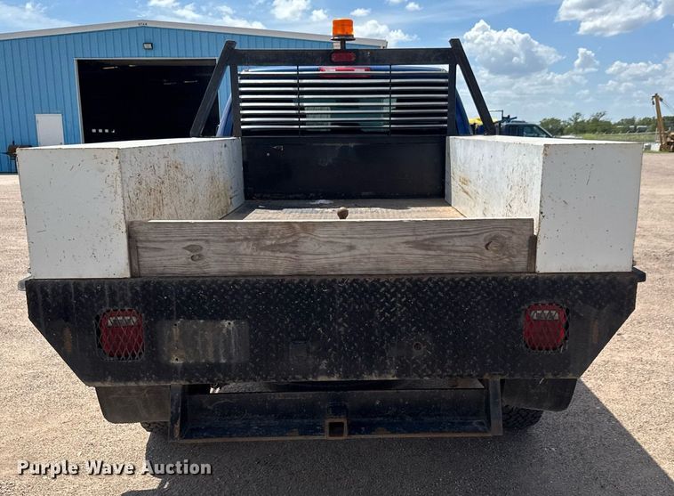 image for item EM8026 2015 Dodge Ram 2500 Crew Cab flatbed pickup truck