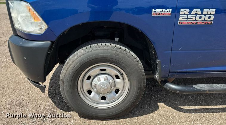 image for item EM8026 2015 Dodge Ram 2500 Crew Cab flatbed pickup truck