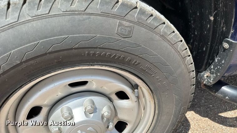 image for item EM8026 2015 Dodge Ram 2500 Crew Cab flatbed pickup truck