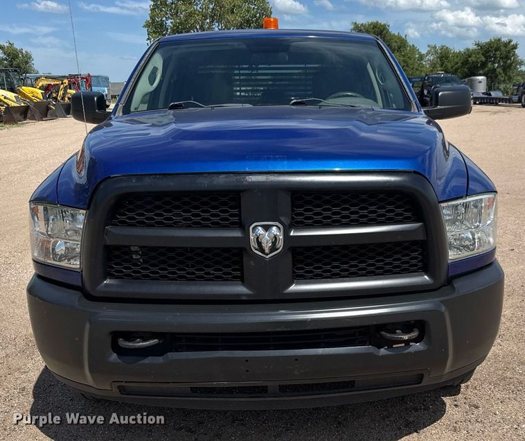 image for item EM8027 2015 Dodge Ram 2500 Crew Cab flatbed pickup truck