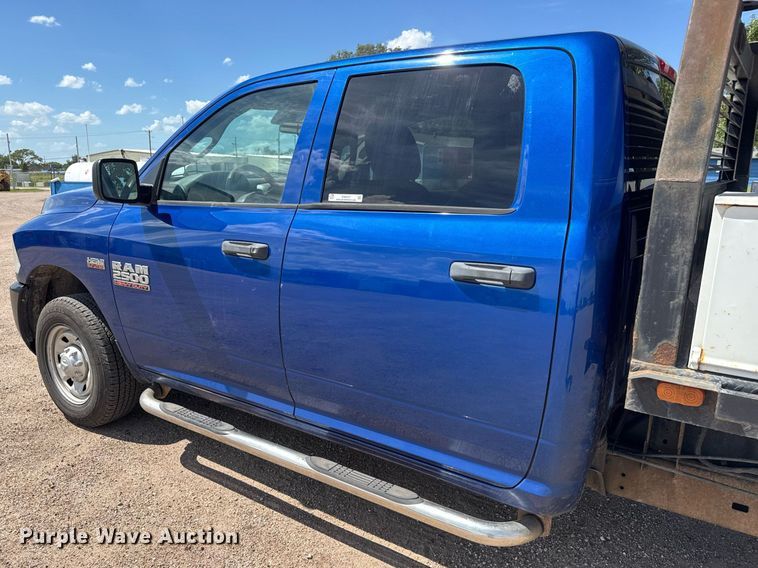 image for item EM8027 2015 Dodge Ram 2500 Crew Cab flatbed pickup truck