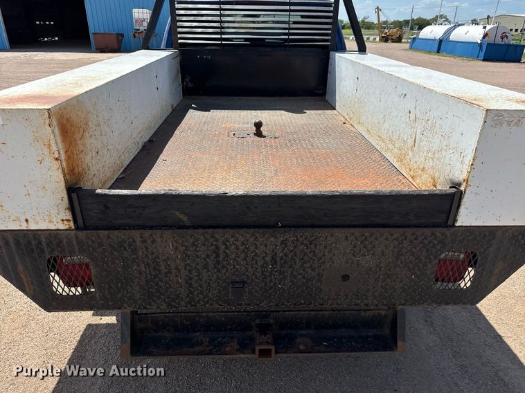 image for item EM8027 2015 Dodge Ram 2500 Crew Cab flatbed pickup truck