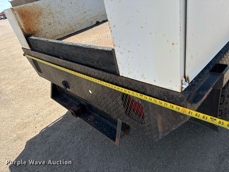 image for item EM8027 2015 Dodge Ram 2500 Crew Cab flatbed pickup truck