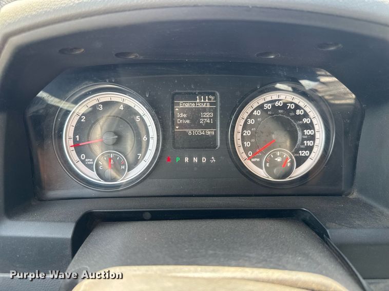 image for item EM8027 2015 Dodge Ram 2500 Crew Cab flatbed pickup truck