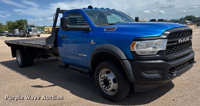 image for item EM8028 2021 Dodge Ram 5500 flatbed truck
