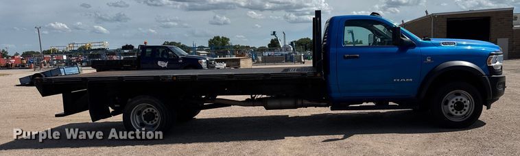 image for item EM8028 2021 Dodge Ram 5500 flatbed truck