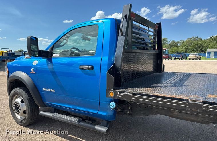 image for item EM8028 2021 Dodge Ram 5500 flatbed truck