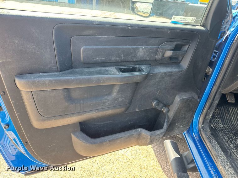 image for item EM8028 2021 Dodge Ram 5500 flatbed truck