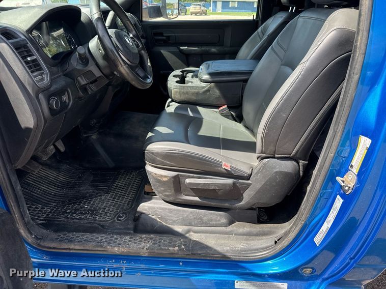 image for item EM8028 2021 Dodge Ram 5500 flatbed truck