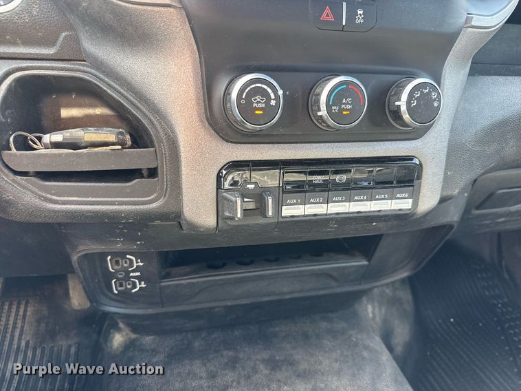 image for item EM8028 2021 Dodge Ram 5500 flatbed truck