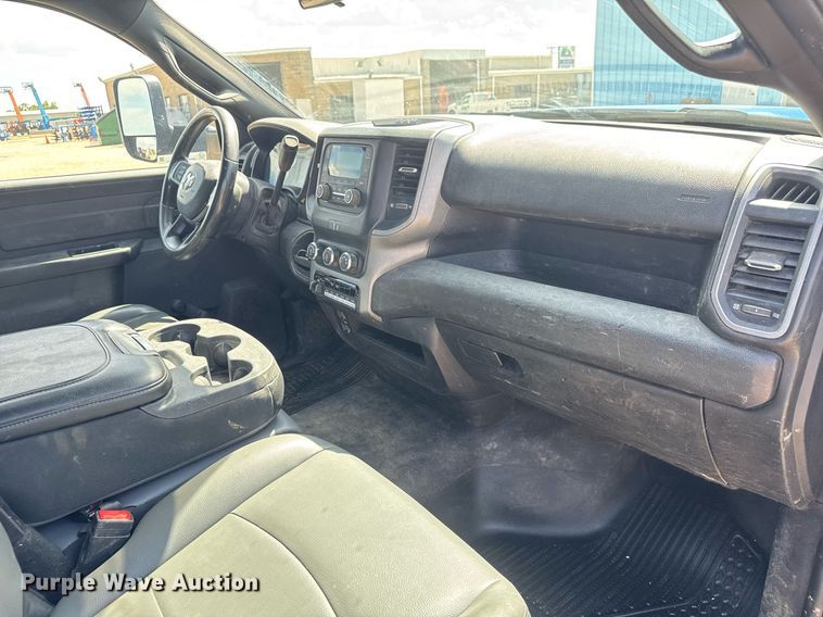 image for item EM8028 2021 Dodge Ram 5500 flatbed truck