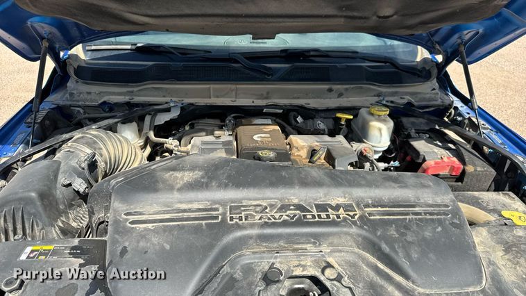 image for item EM8028 2021 Dodge Ram 5500 flatbed truck