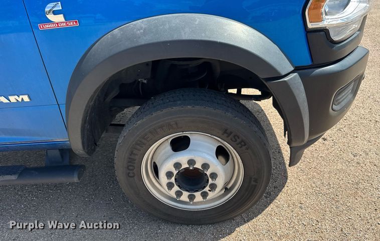 image for item EM8028 2021 Dodge Ram 5500 flatbed truck