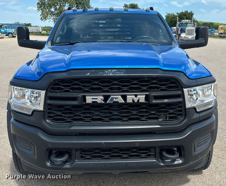 image for item EM8029 2021 Dodge Ram 5500 flatbed truck