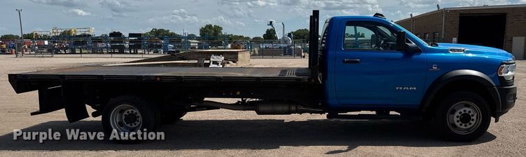 image for item EM8029 2021 Dodge Ram 5500 flatbed truck