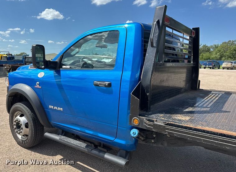 image for item EM8029 2021 Dodge Ram 5500 flatbed truck