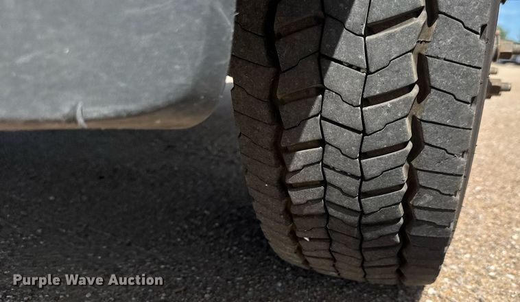 image for item EM8029 2021 Dodge Ram 5500 flatbed truck