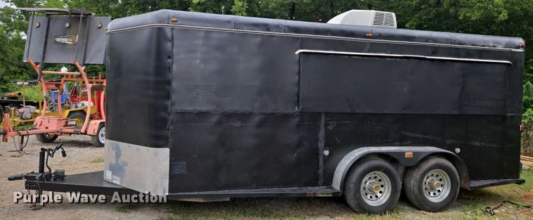 image for item EN8280 1997 Titan enclosed cargo trailer