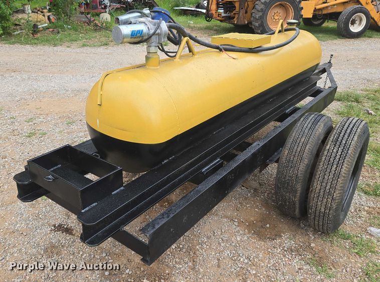 image for item EN8281 Fuel trailer