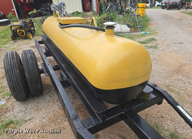 image for item EN8281 Fuel trailer