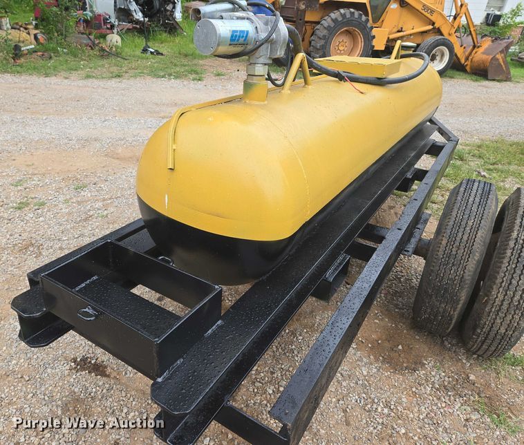 image for item EN8281 Fuel trailer