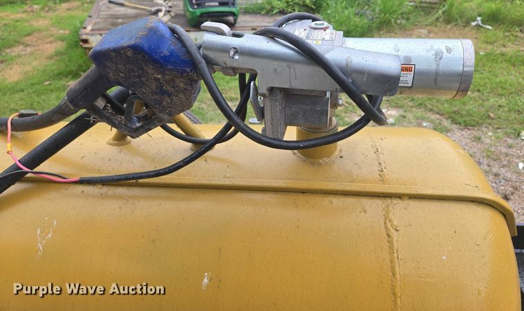 image for item EN8281 Fuel trailer