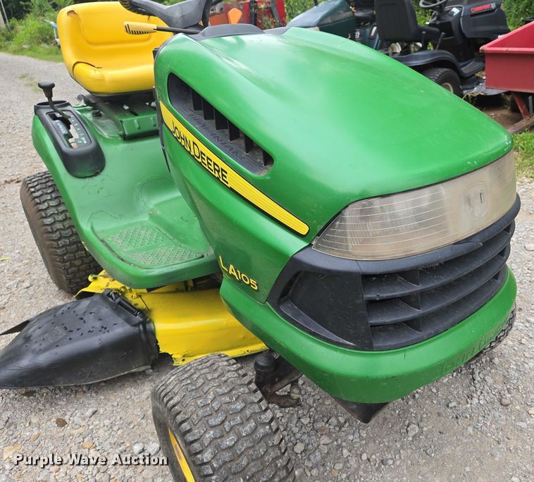 image for item EN8286 John Deere LA105 lawn mower