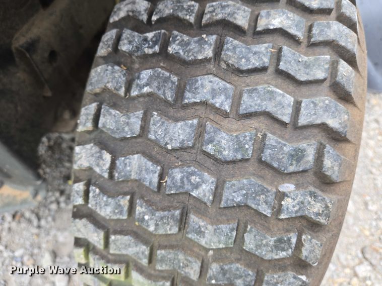 image for item EN8286 John Deere LA105 lawn mower